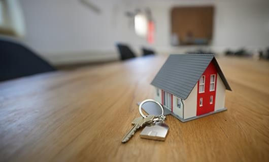 porte-clef avec une maison 